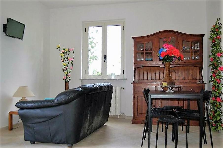 Bed and Breakfast Gaietta Frassineto Po Exterior foto