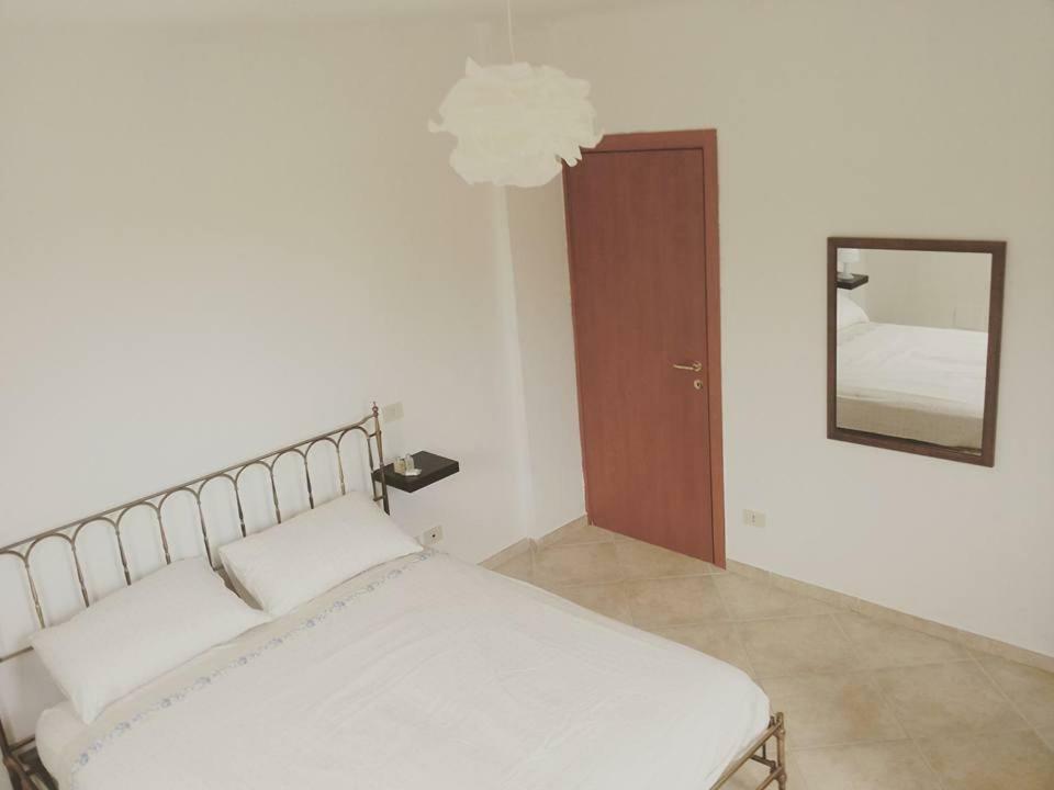 Bed and Breakfast Gaietta Frassineto Po Exterior foto